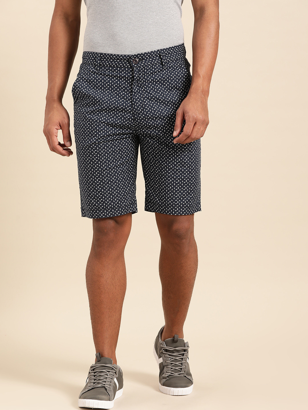 

United Colors of Benetton Men Navy Blue & White Printed Slim Fit Chino Shorts