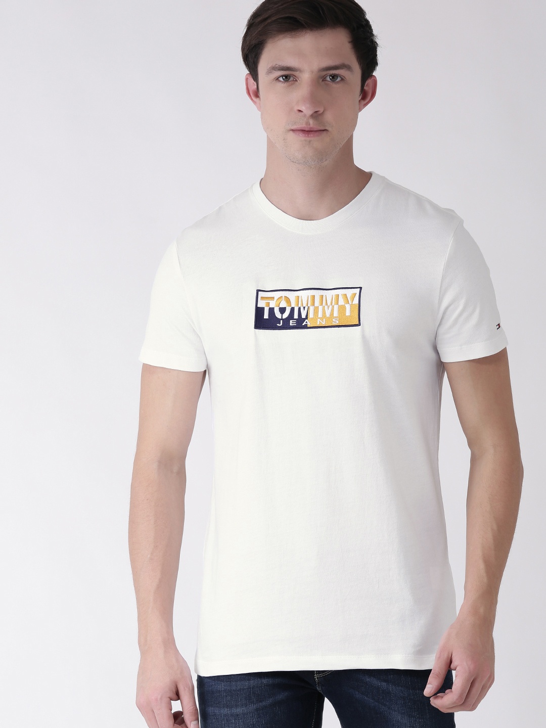 

Tommy Hilfiger Men White Solid Slim Fit Round Neck Pure Cotton T-shirt