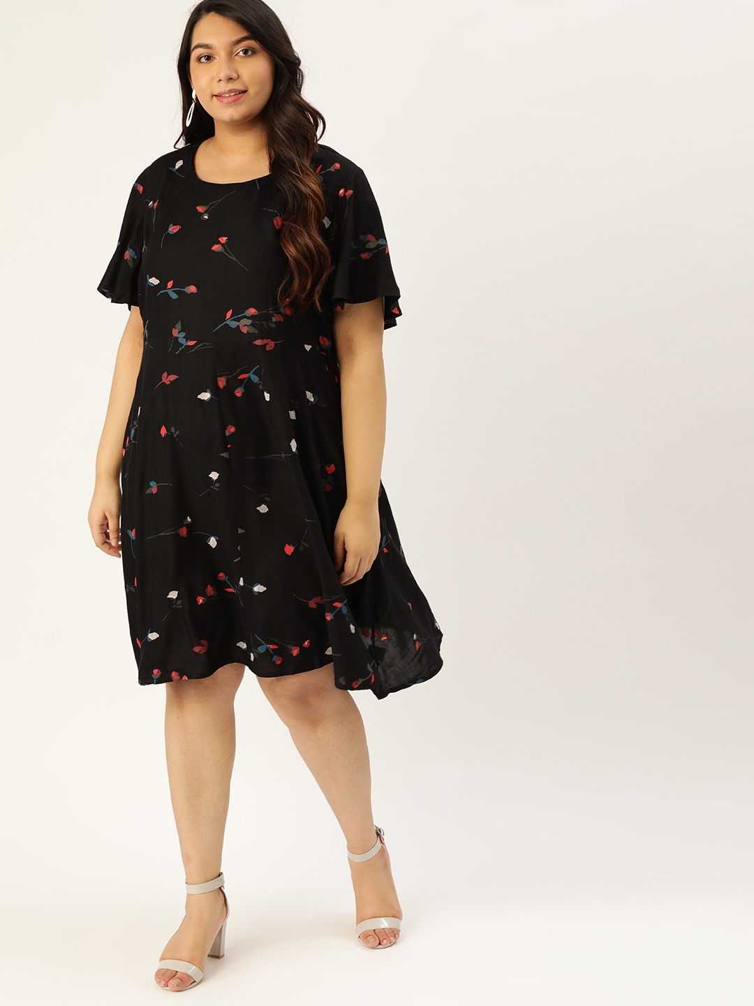 

Sztori Plus Size Black Red Floral Printed A-Line Dress