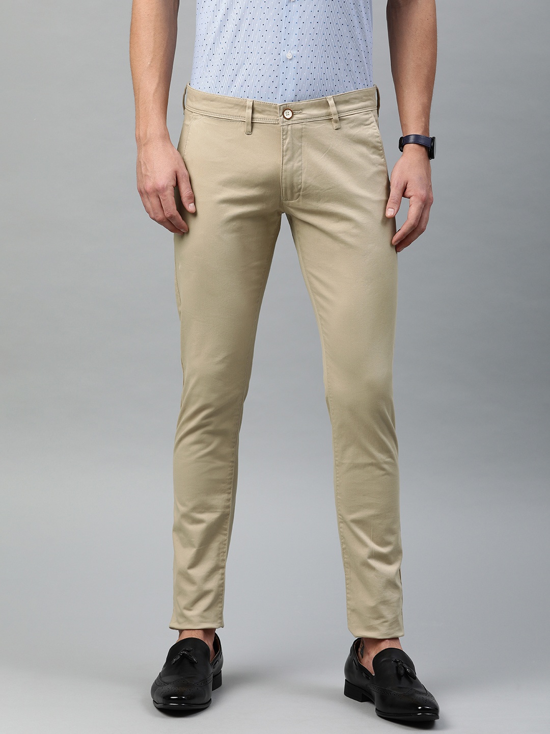 

Peter England Men Beige Skinny Fit Solid Chinos