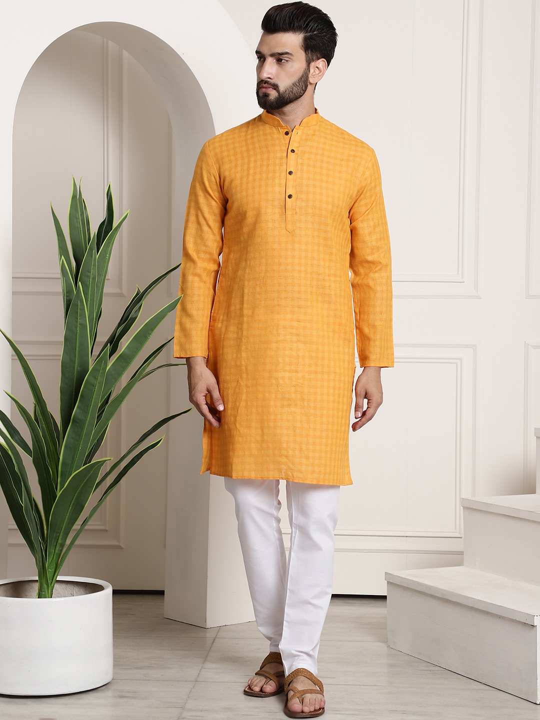 

SOJANYA Men Mustard Yellow & White Woven Design Kurta with Churidar