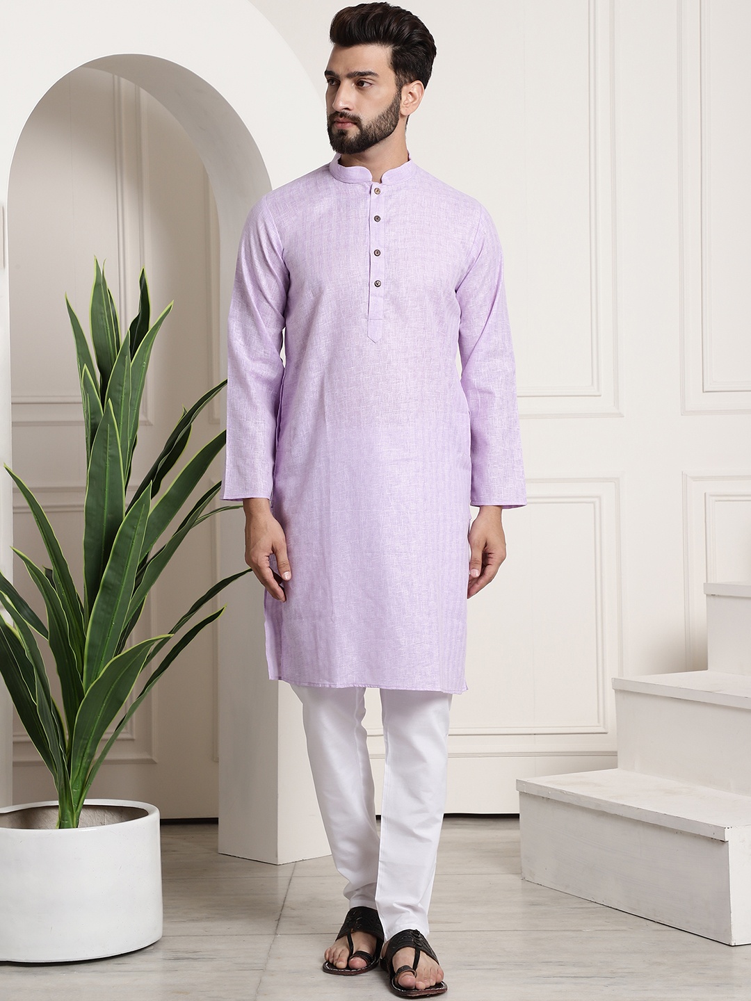 

SOJANYA Men Purple & White Woven Design Kurta with Churidar