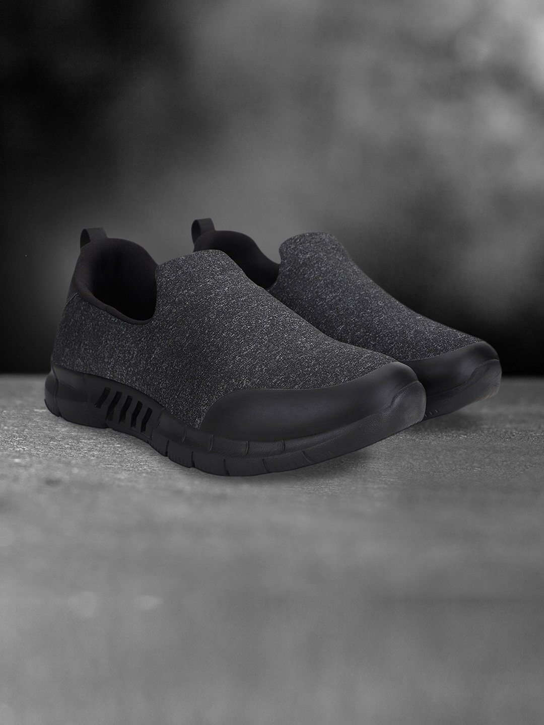 

Campus Men Charcoal Grey Slip-On Running Shoes