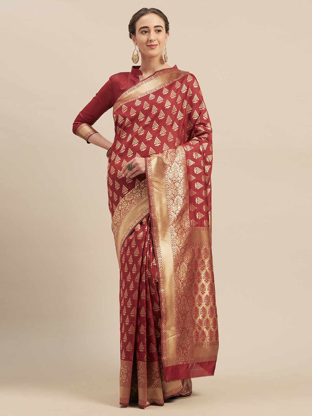 

Mitera Maroon & Gold-Toned Silk Blend Woven Design Kanjeevaram Saree