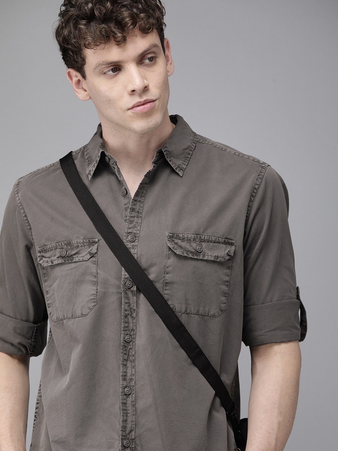 

Roadster Men Grey Regular Fit Solid Casual Sustainable Shirt