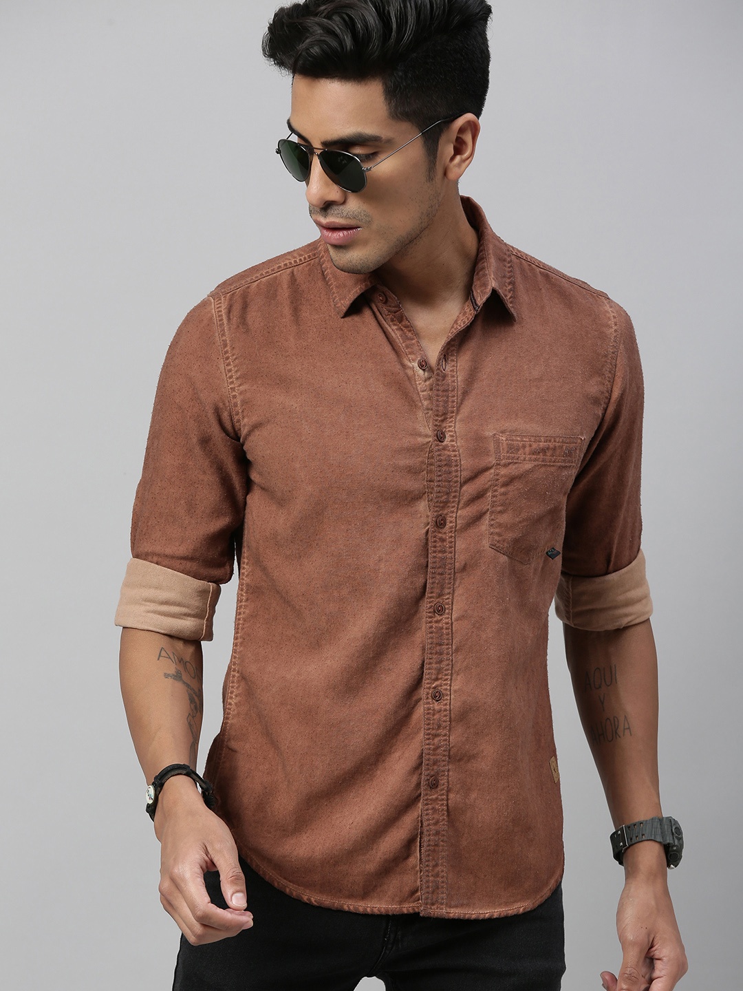 

Roadster Men Rust Regular Fit Solid Casual Shirt
