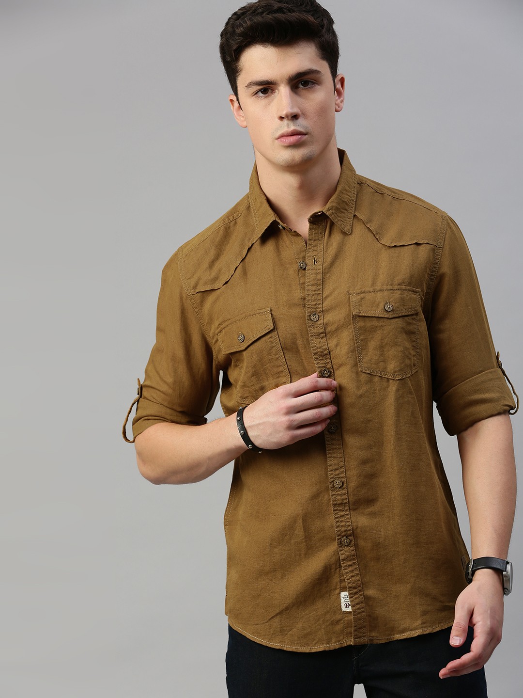 

Roadster Men Brown Regular Fit Solid Cotton Linen Casual Shirt