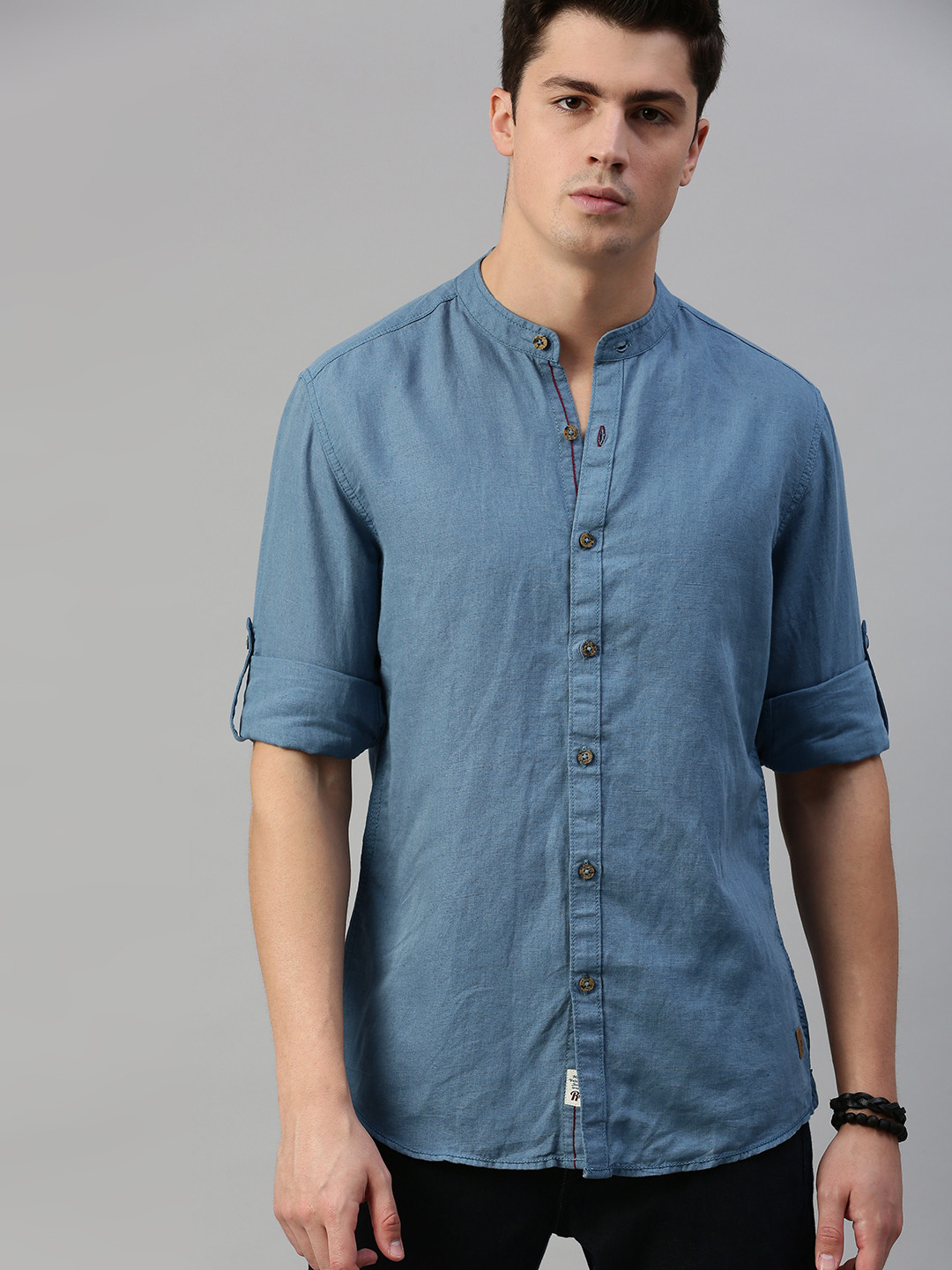 

Roadster Men Blue Regular Fit Solid Cotton Linen Casual Shirt