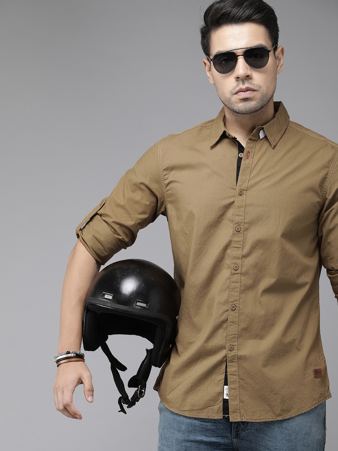 

Roadster Men Khaki Regular Fit Solid Casual Shirt