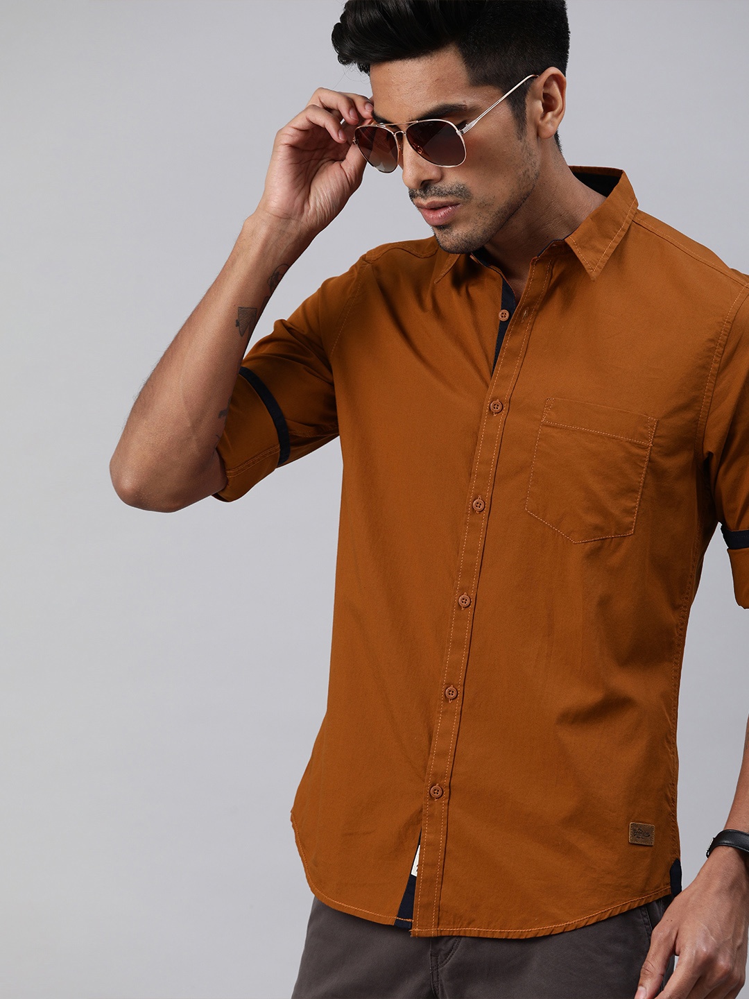 

Roadster Men Brown Regular Fit Solid Casual Shirt