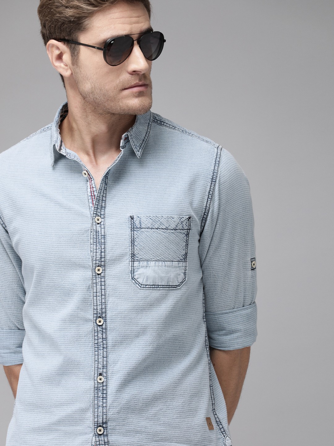 

Roadster Men Blue Regular Fit Striped Pure Cotton Casual Shirt
