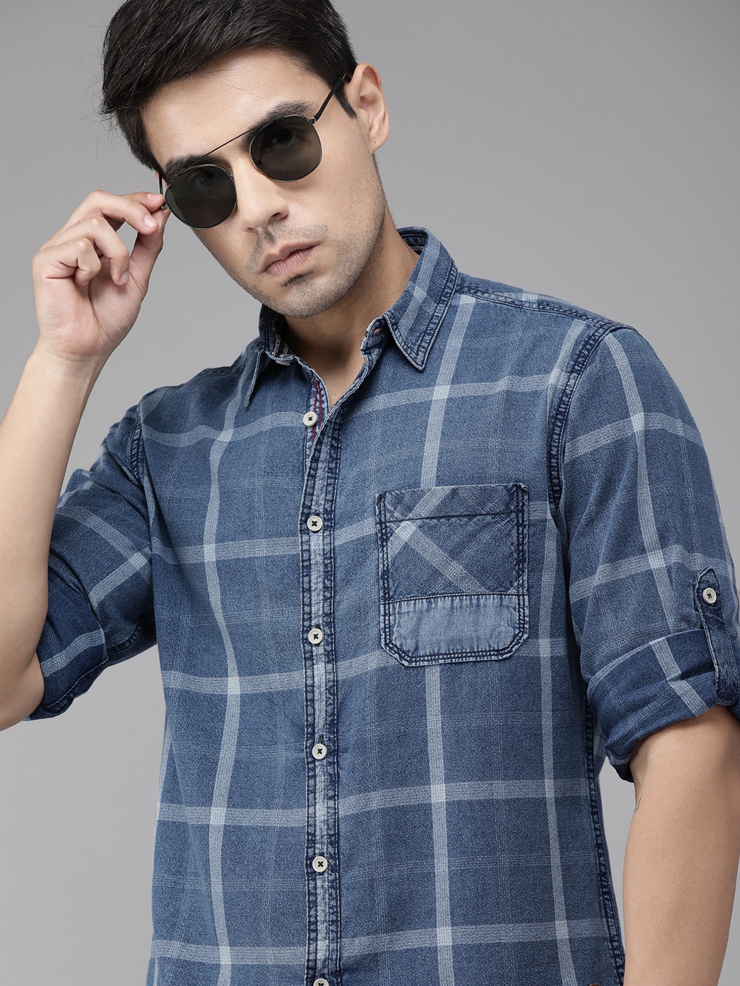 

Roadster Men Blue & White Regular Fit Checked Sustainable Casual Denim Shirt