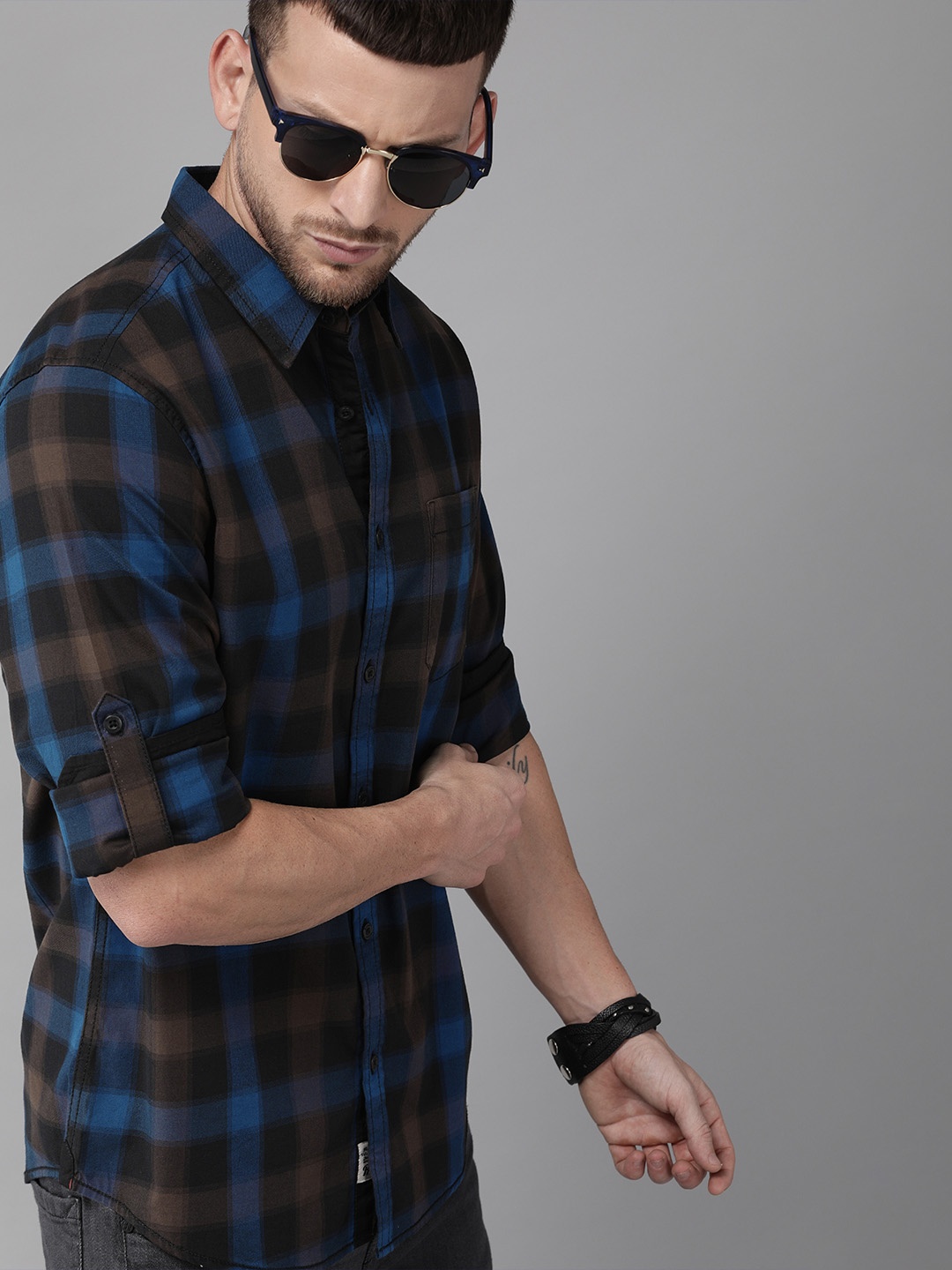 

Roadster Men Blue & Brown Checked Regular Fit Casual Shirt