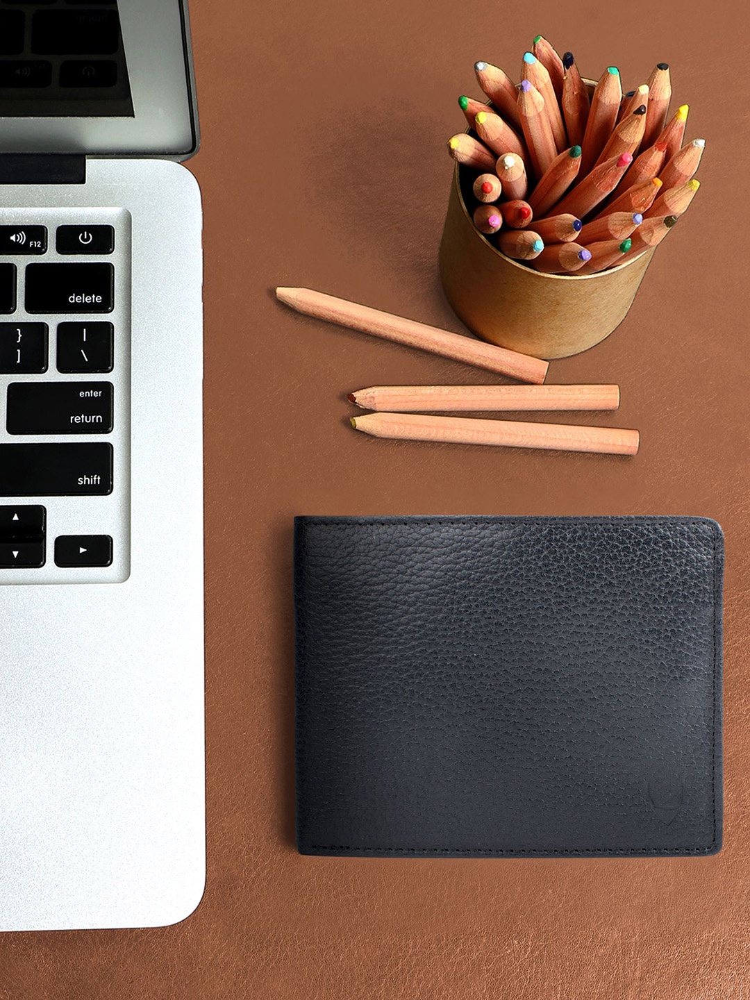 

Hidesign Men Black Textured Two Fold Leather Wallet