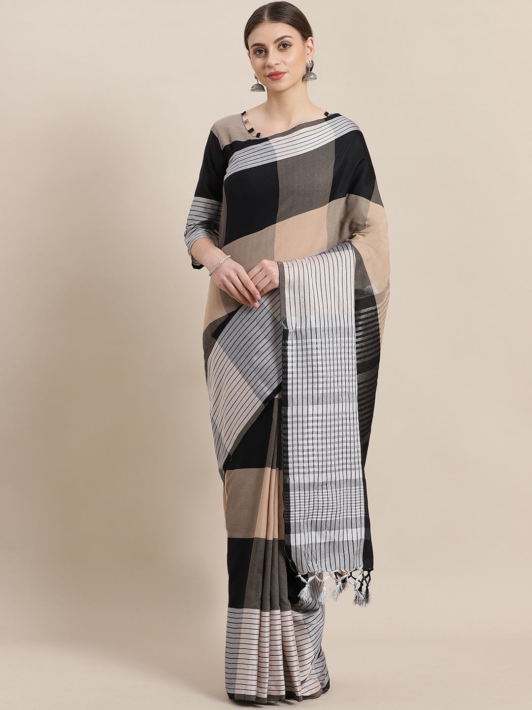 

Saree mall Black & Beige Checked Saree