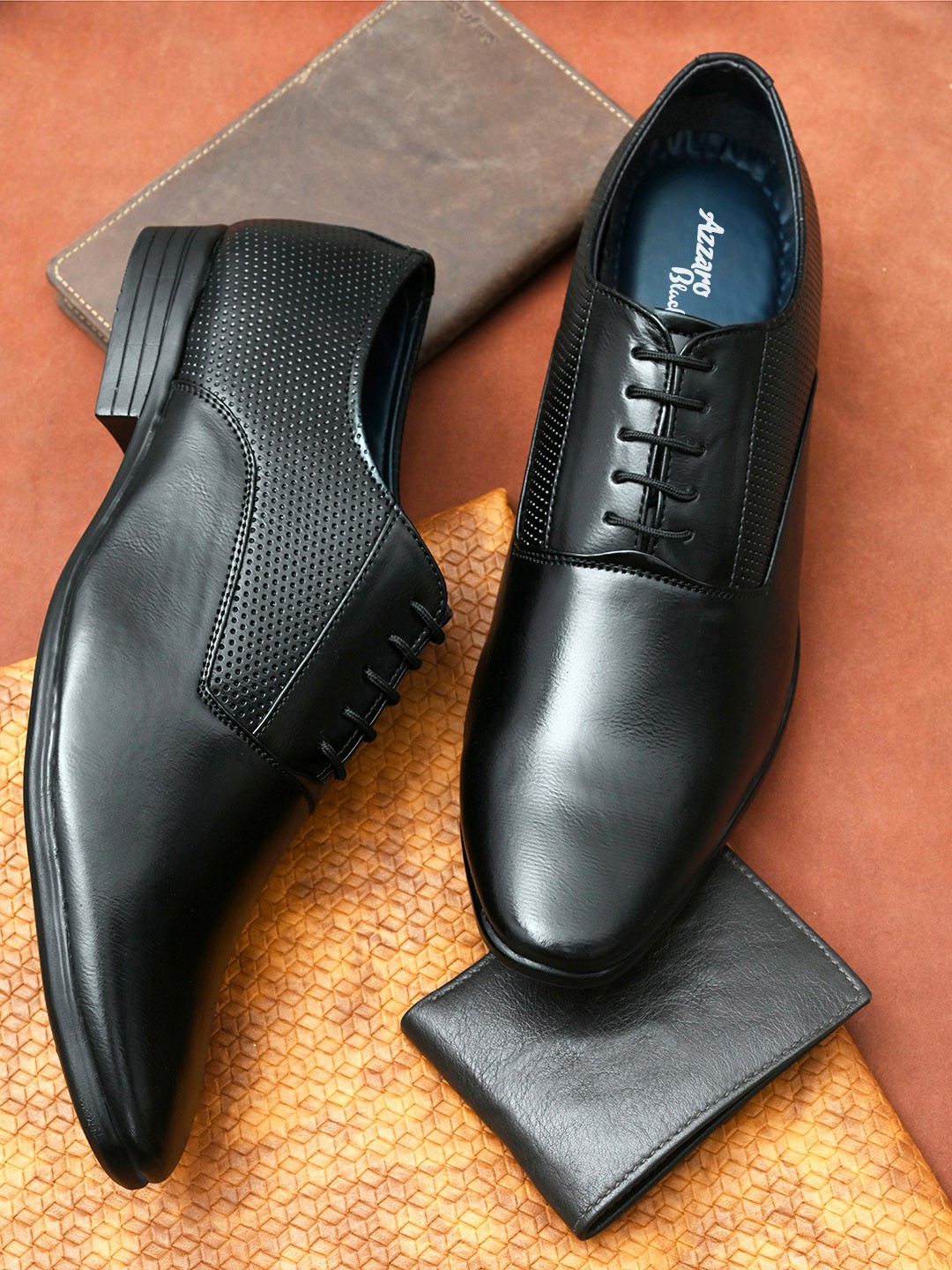 

Azzaro Black Men Black Textured Formal Oxfords