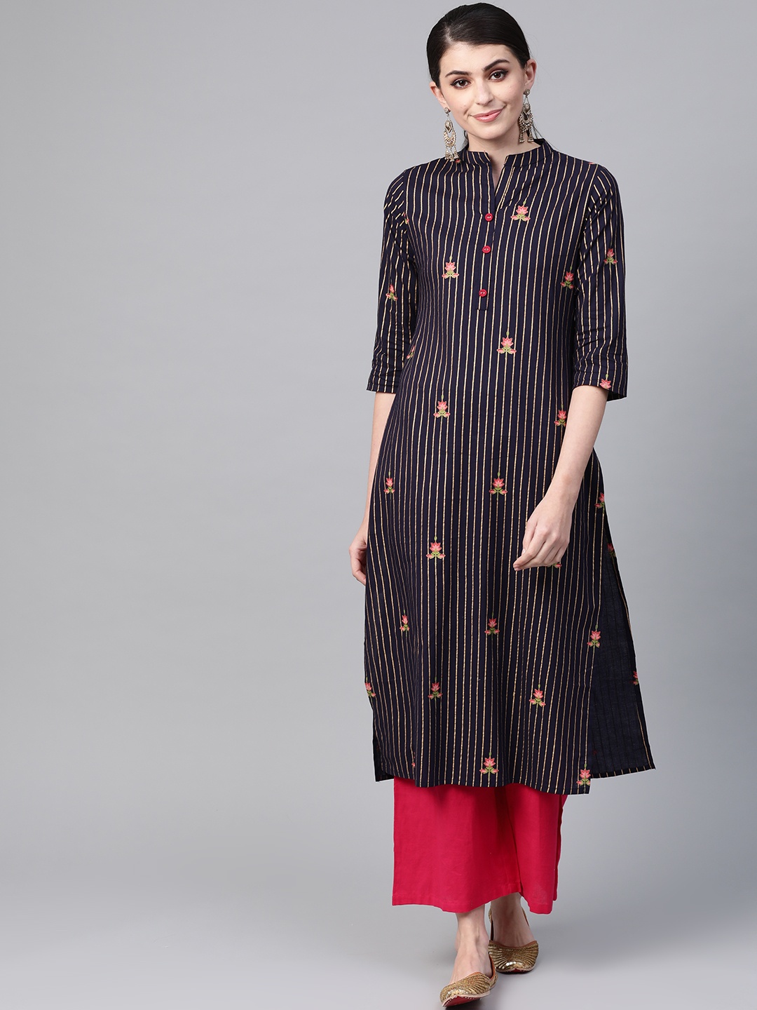 

Meeranshi Women Navy Blue & Golden Striped Straight Kurta
