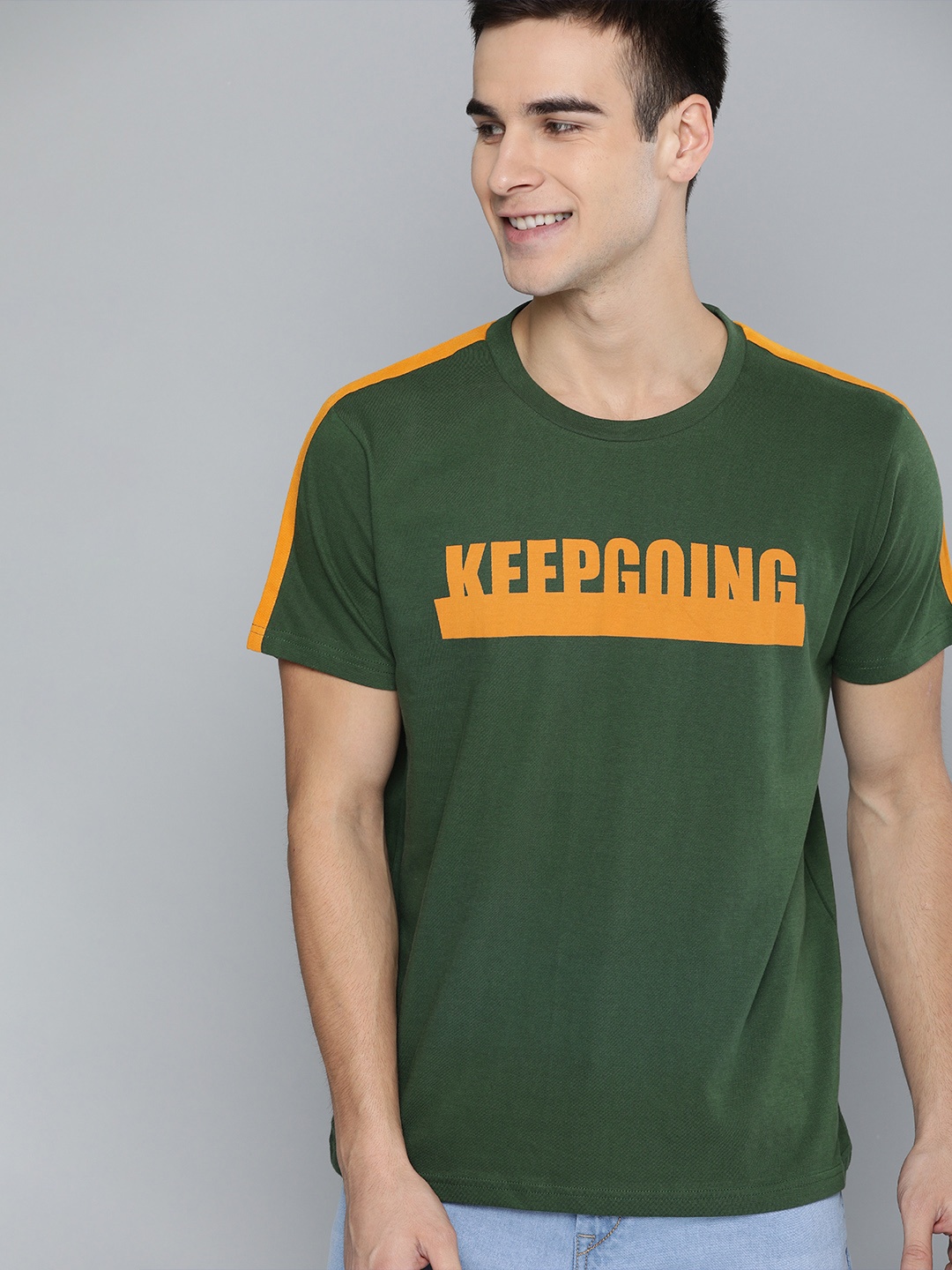 

HERE&NOW Men Olive Green & Mustard Yellow Printed Round Neck T-shirt