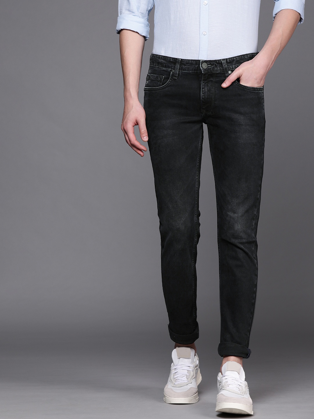 

Louis Philippe Jeans Men Black Matt Slim Fit Low-Rise Clean Look Stretchable Jeans
