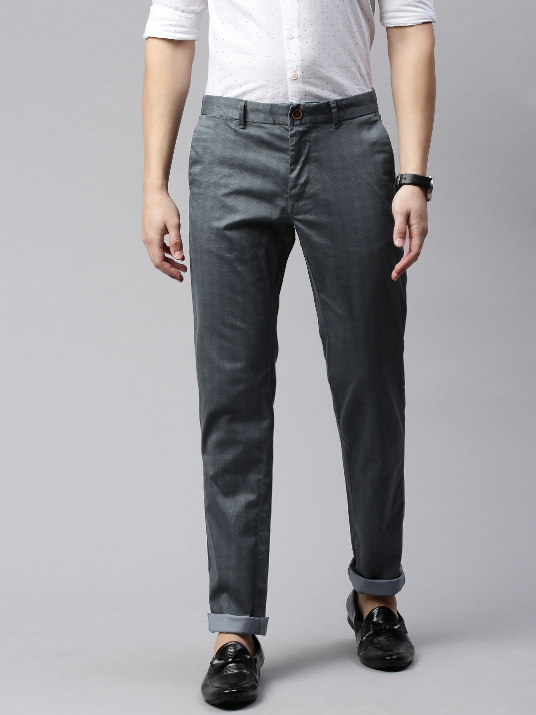 

Indian Terrain Men Grey Brooklyn Slim Fit Checked Chinos