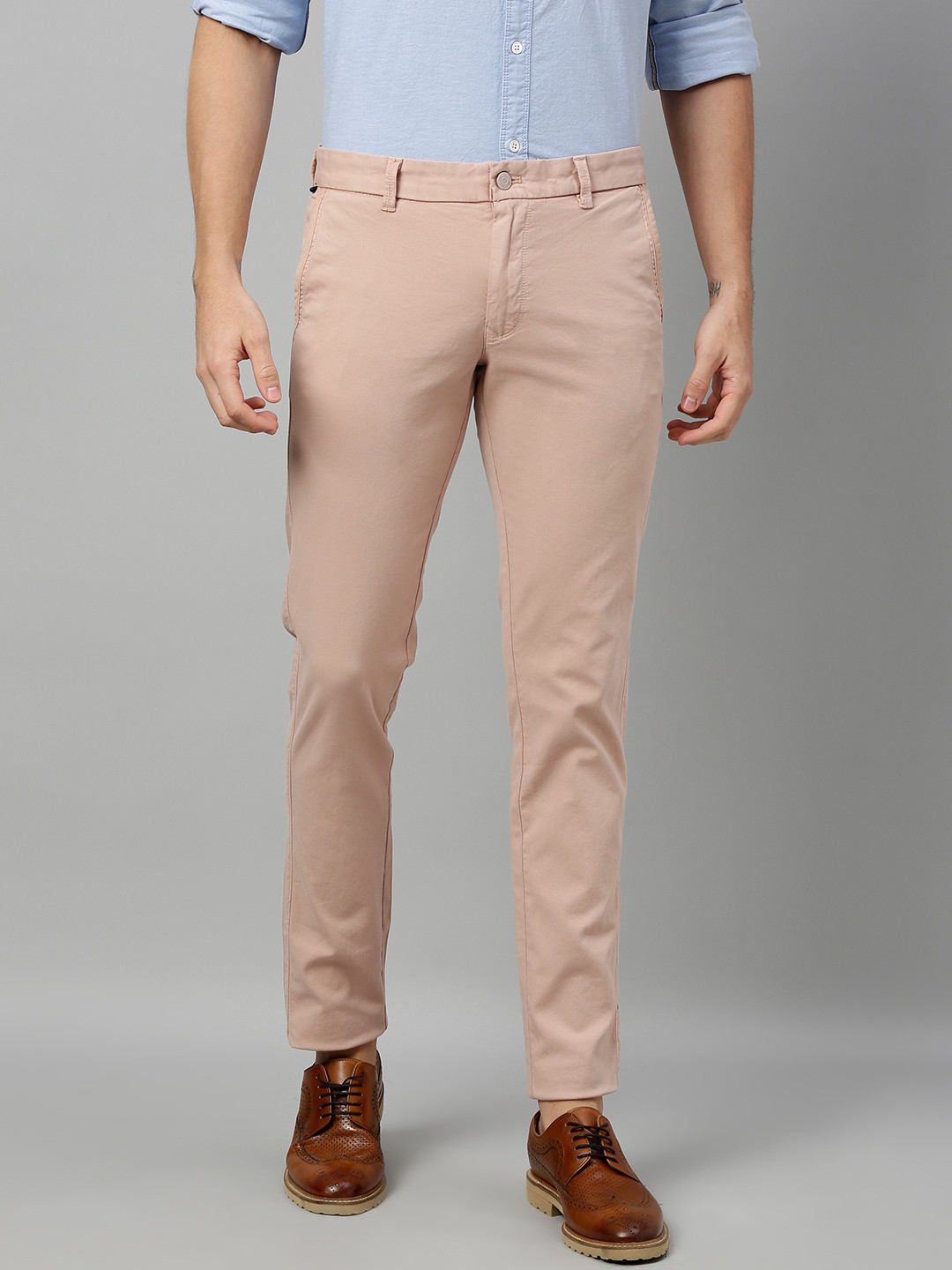 

Indian Terrain Men Beige Brooklyn Slim Fit Self Design Regular Trousers