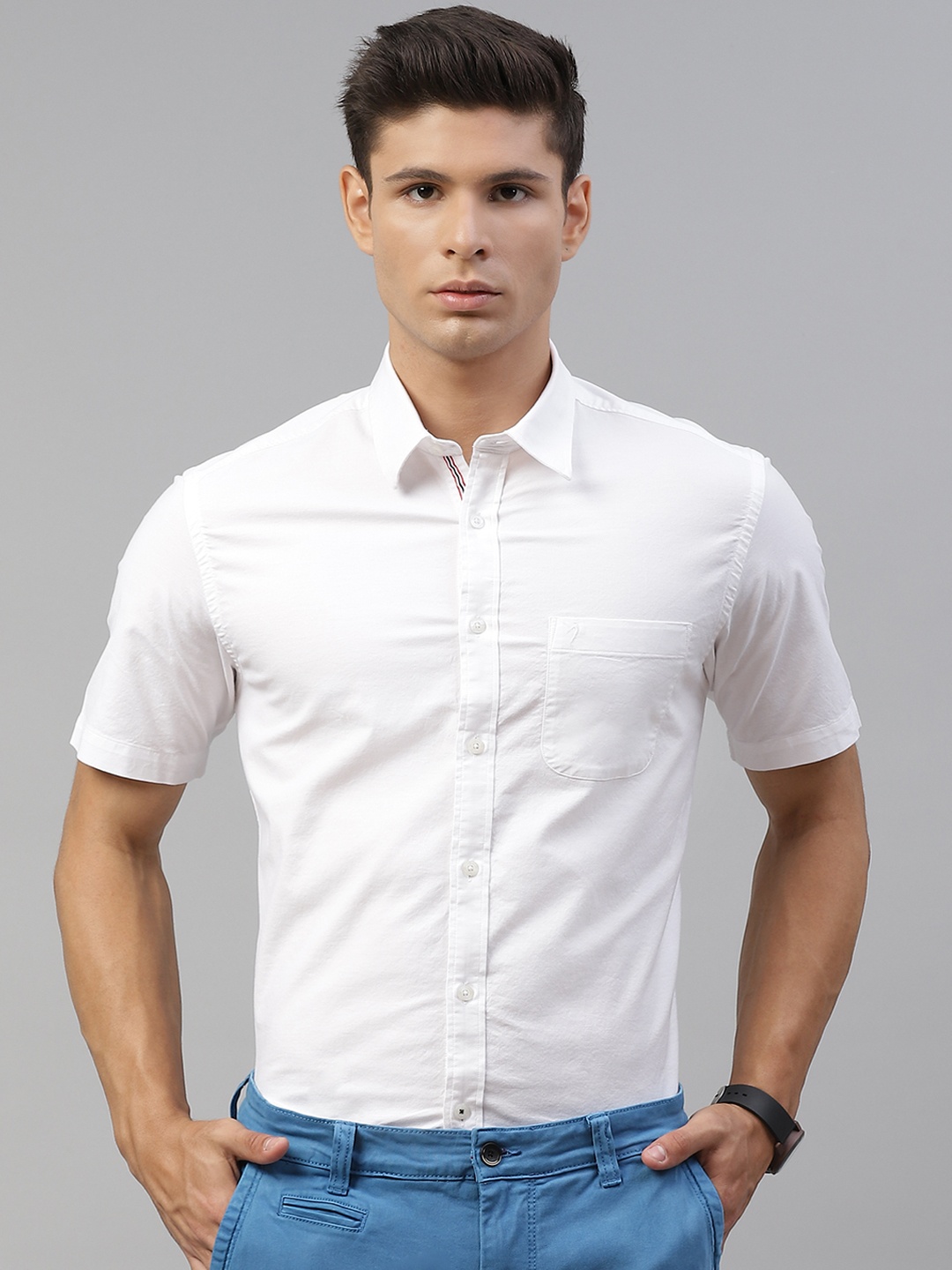 

Indian Terrain Men Solid White Chest Pocket Casual Shirt