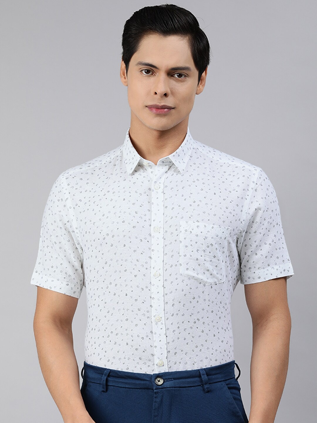 

Indian Terrain Men White & Blue Slim Fit Printed Linen Cotton Smart Casual Shirt