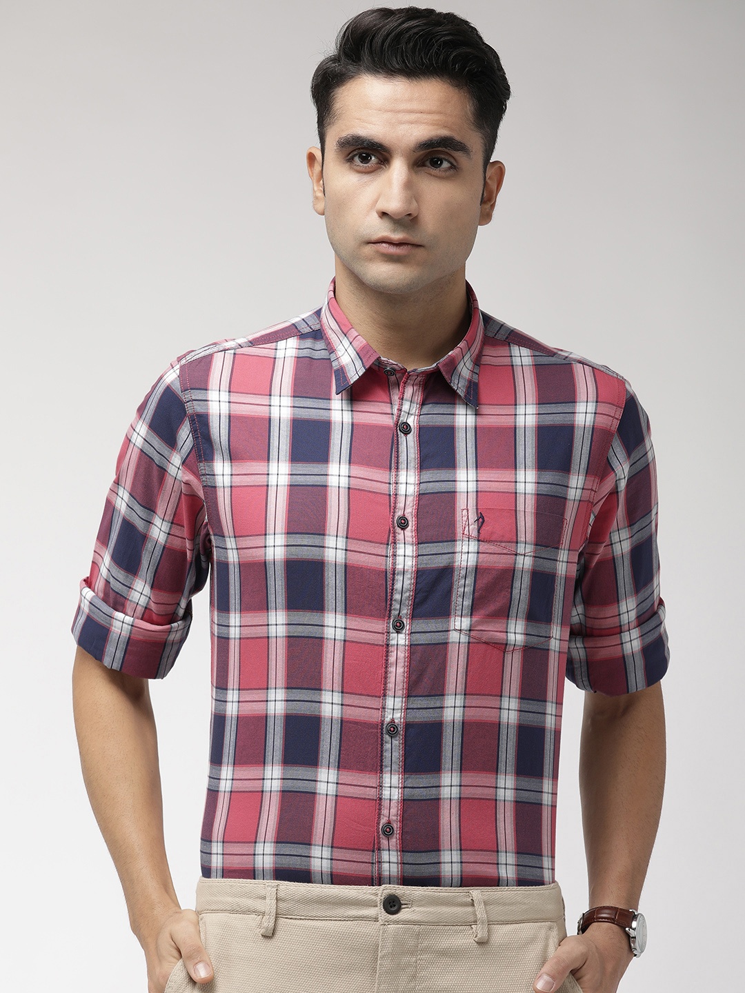 

Indian Terrain Men Pink & Navy Blue Slim Fit Checked Smart Casual Shirt