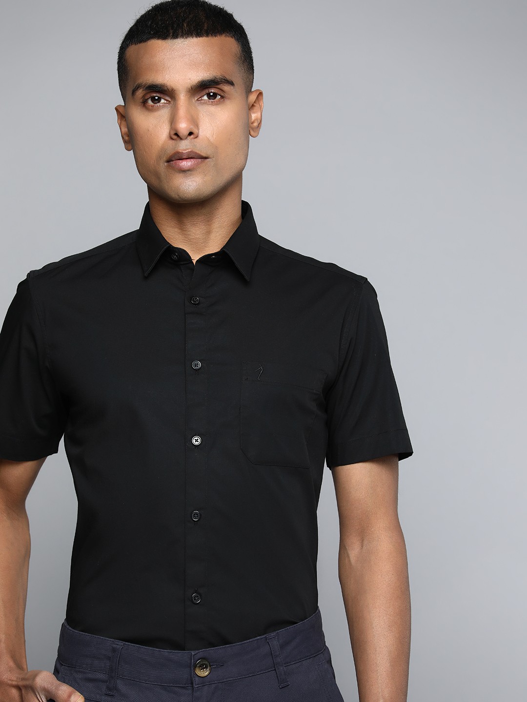 

Indian Terrain Men Slim Fit Smart Casual Shirt, Black