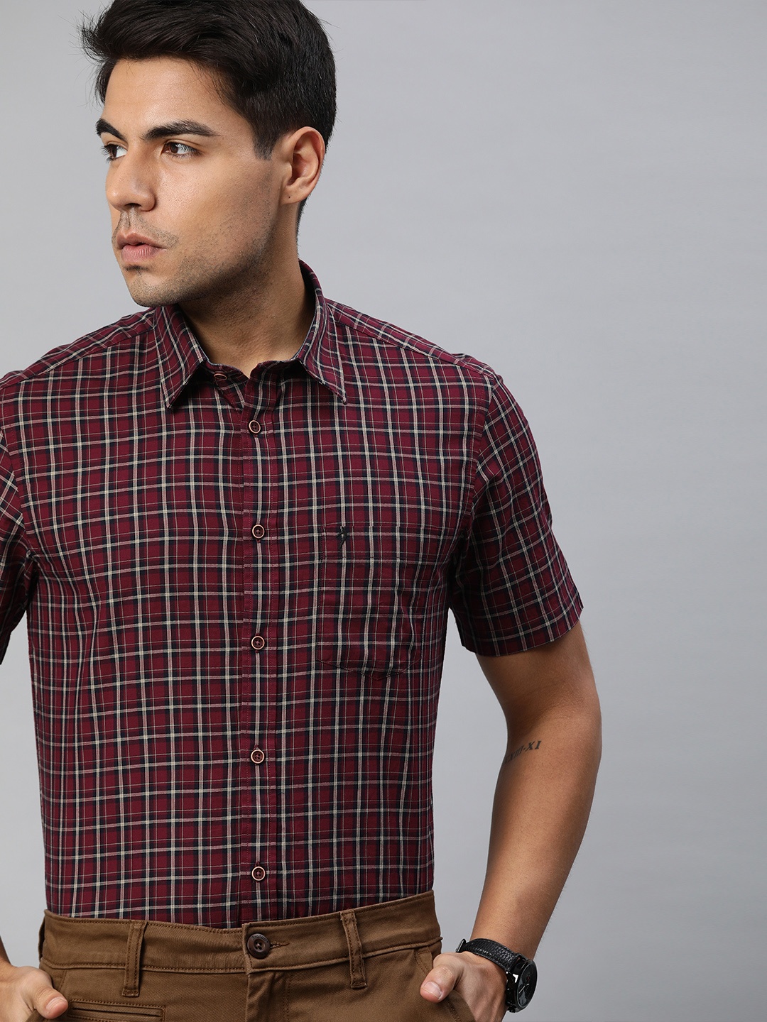 

Indian Terrain Men Maroon & Beige Slim Fit Checked Smart Casual Shirt