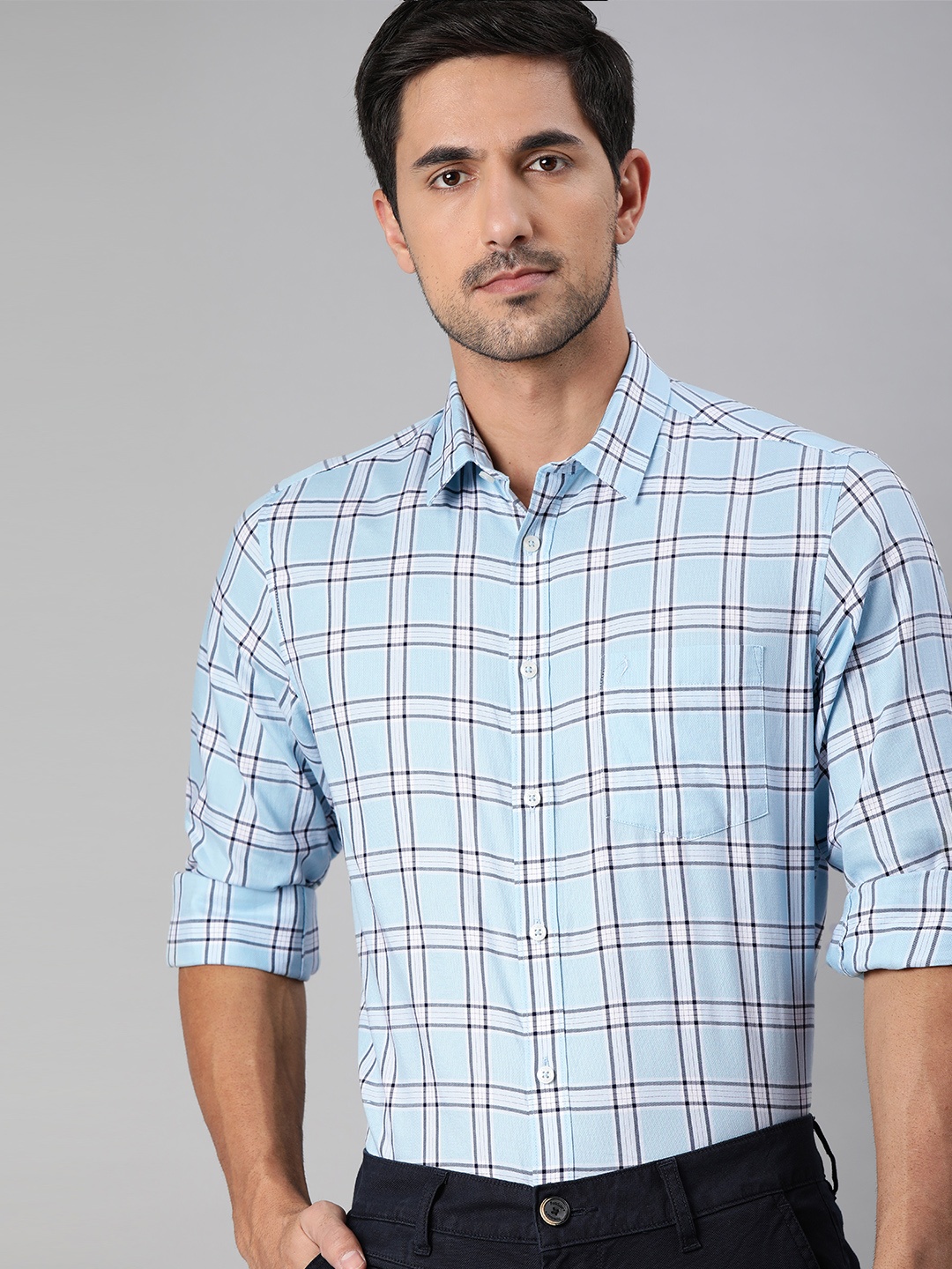 

Indian Terrain Men Blue & White Slim Fit Checked Smart Casual Shirt
