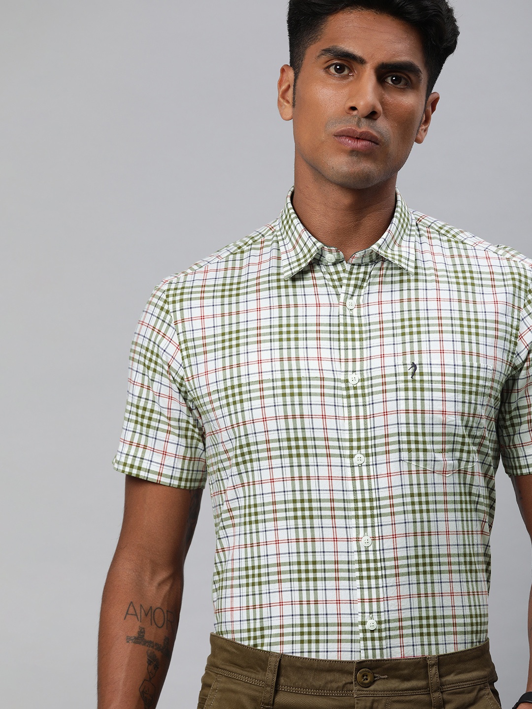 

Indian Terrain Men White & Green Slim Fit Checked Smart Casual Shirt