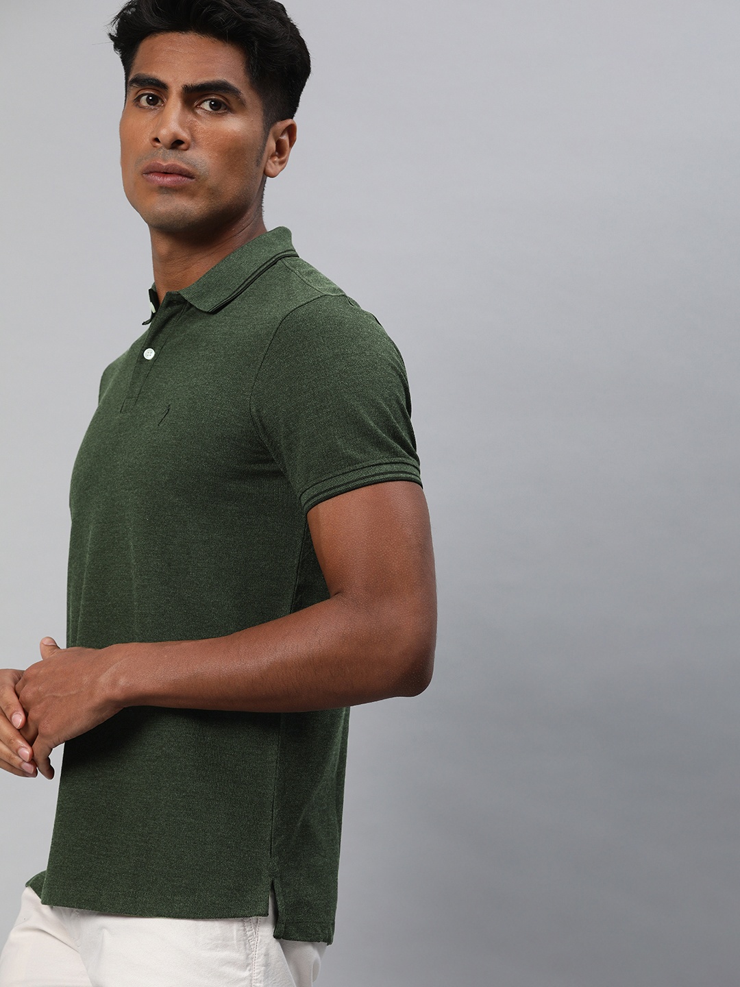 

Indian Terrain Men Olive Green Solid Polo Collar T-shirt