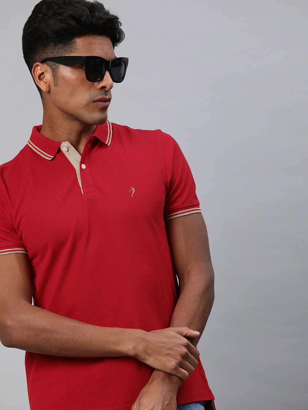 

Indian Terrain Men Red Solid Polo Collar T-shirt