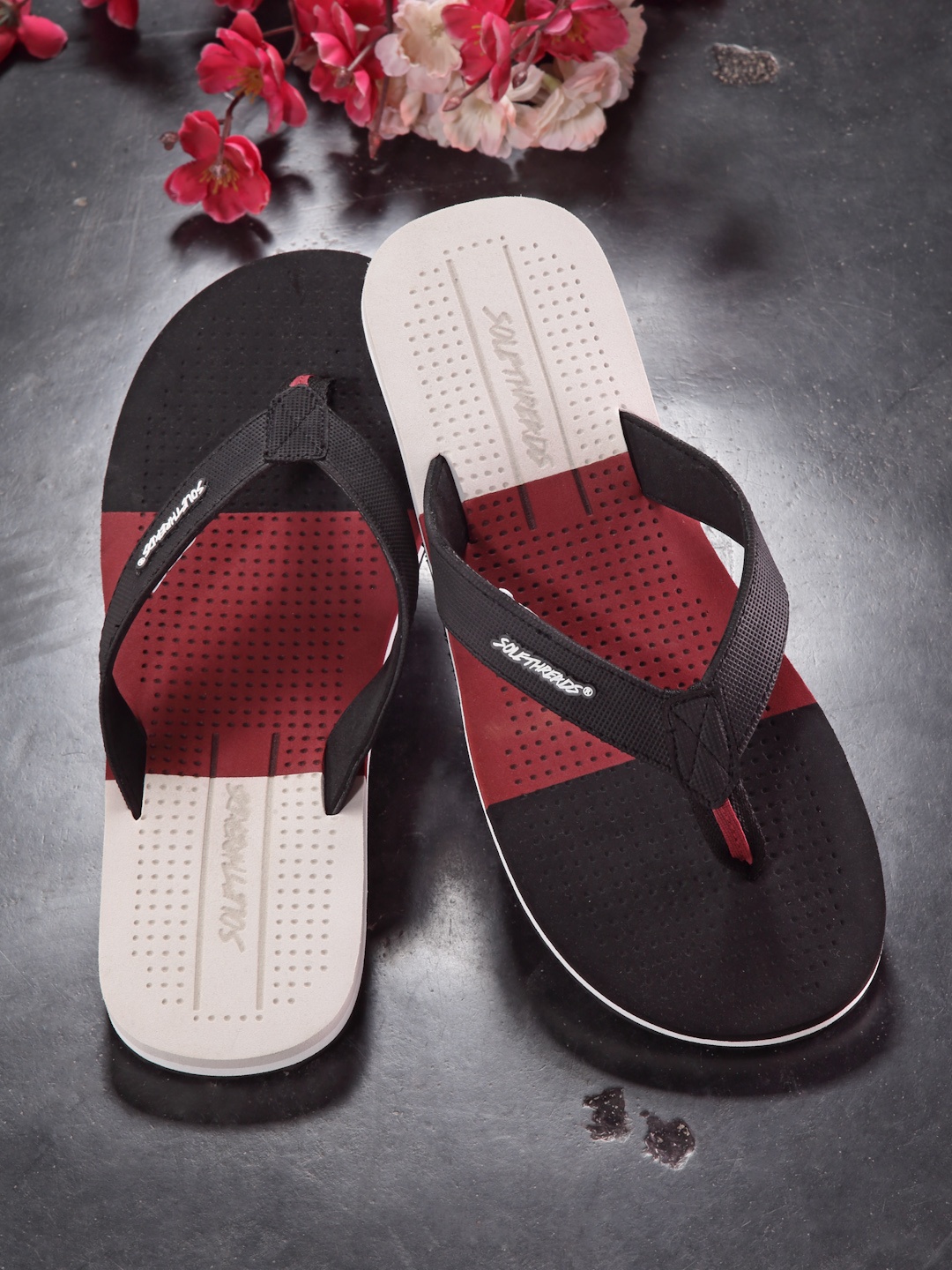 

Solethreads Men Black Solid Thong Flip-Flops
