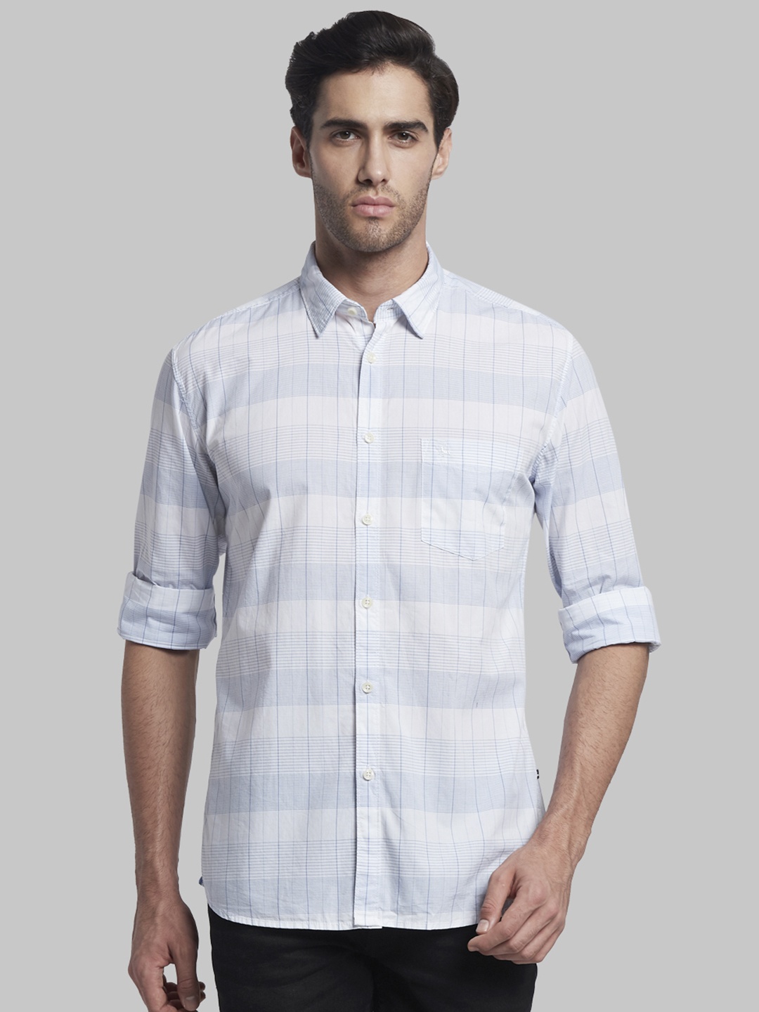 

Parx Men Blue & White Checked Slim Fit Casual Shirt
