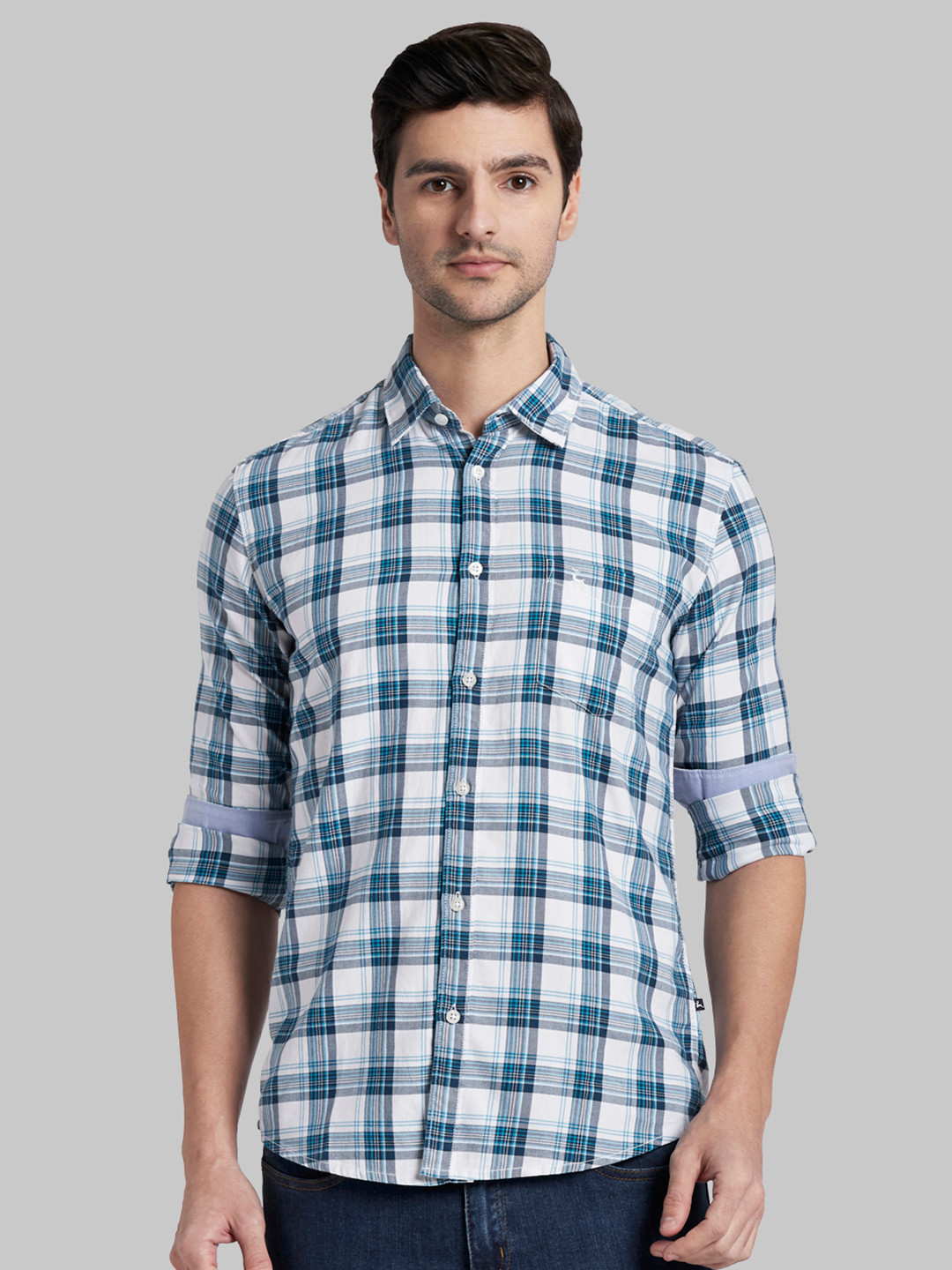 

Parx Men White & Blue Slim Fit Checked Casual Shirt
