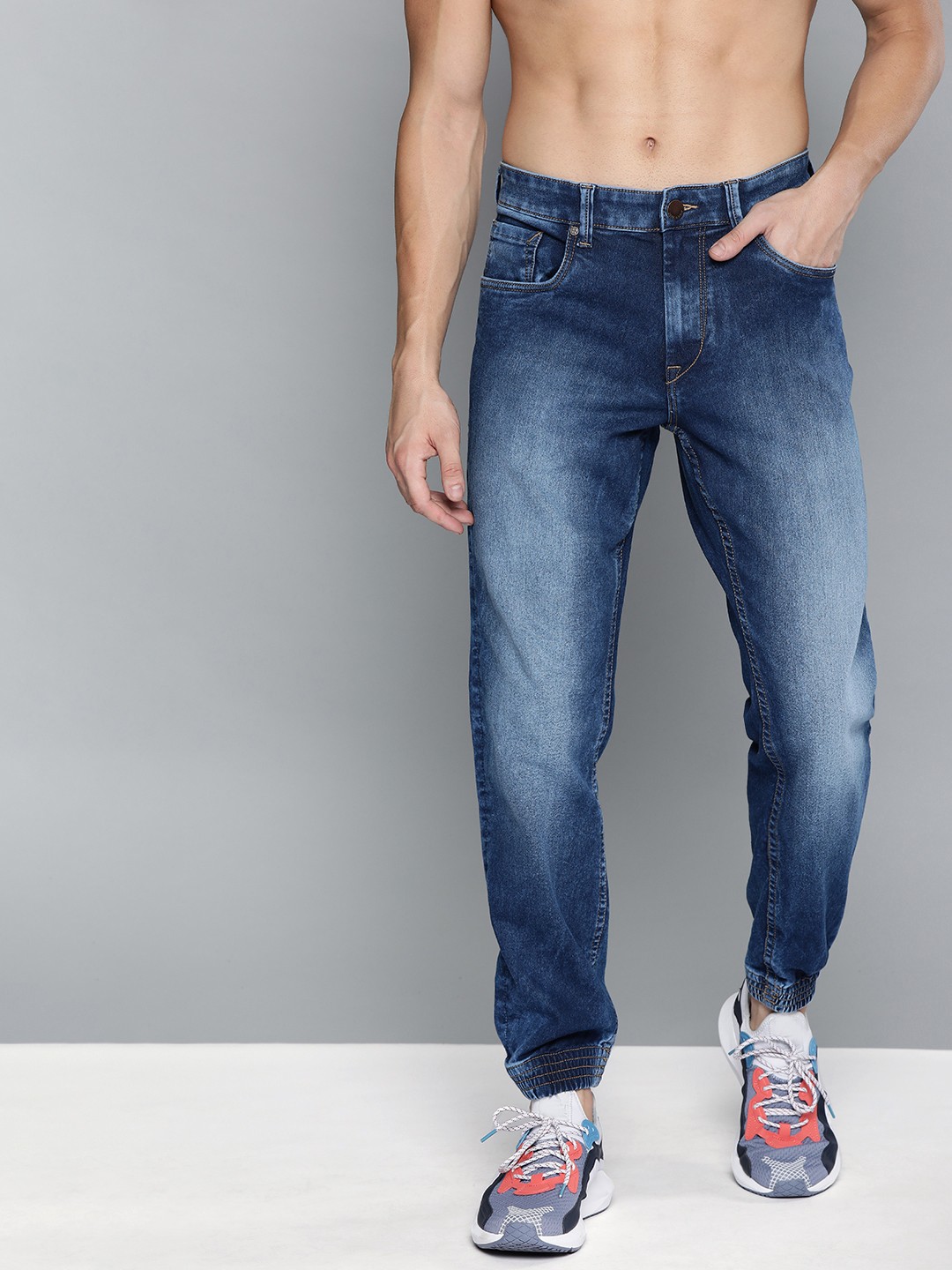

HERE&NOW Men Blue Jogger Mid-Rise Clean Look Stretchable Jeans
