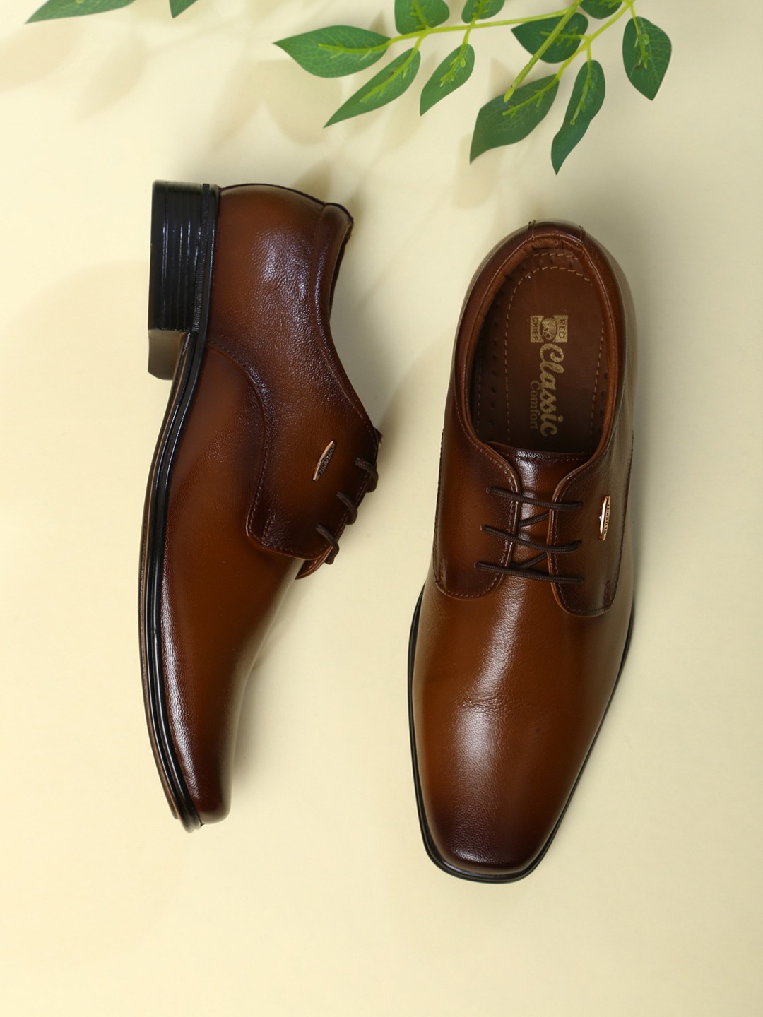 

Red Chief Men Tan Brown Solid Leather Formal Derbys