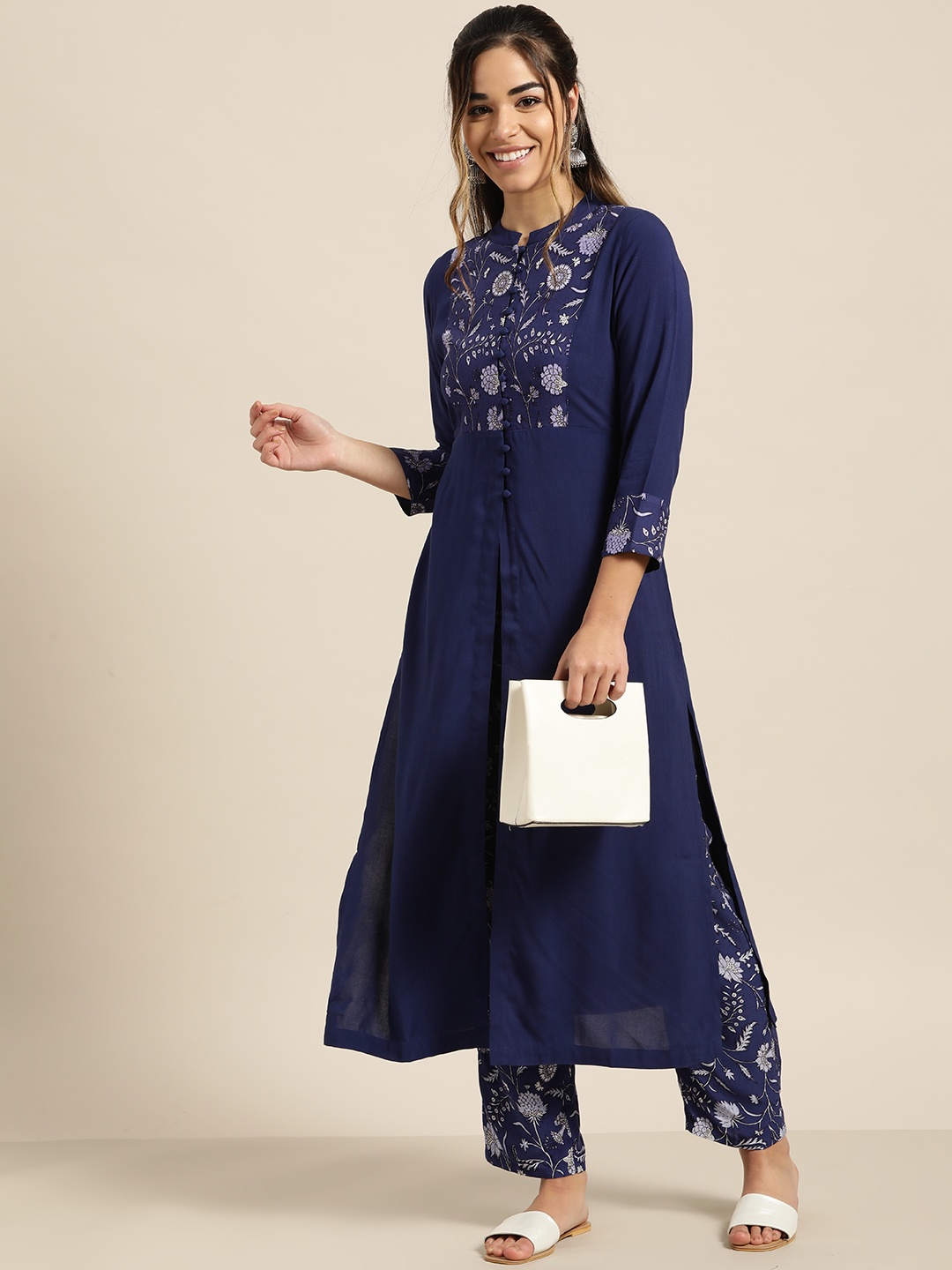 

Shae by SASSAFRAS Women Navy Blue & Purple Yoke Design Straight Kurta with Trousers