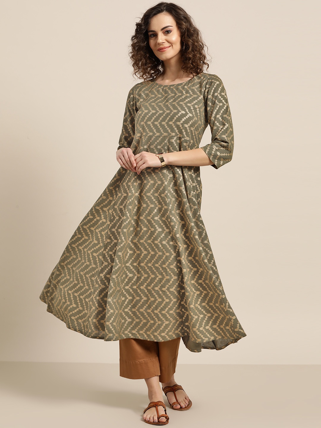

Shae by SASSAFRAS Women Olive Green & Golden Foil Print Anarkali Kurta