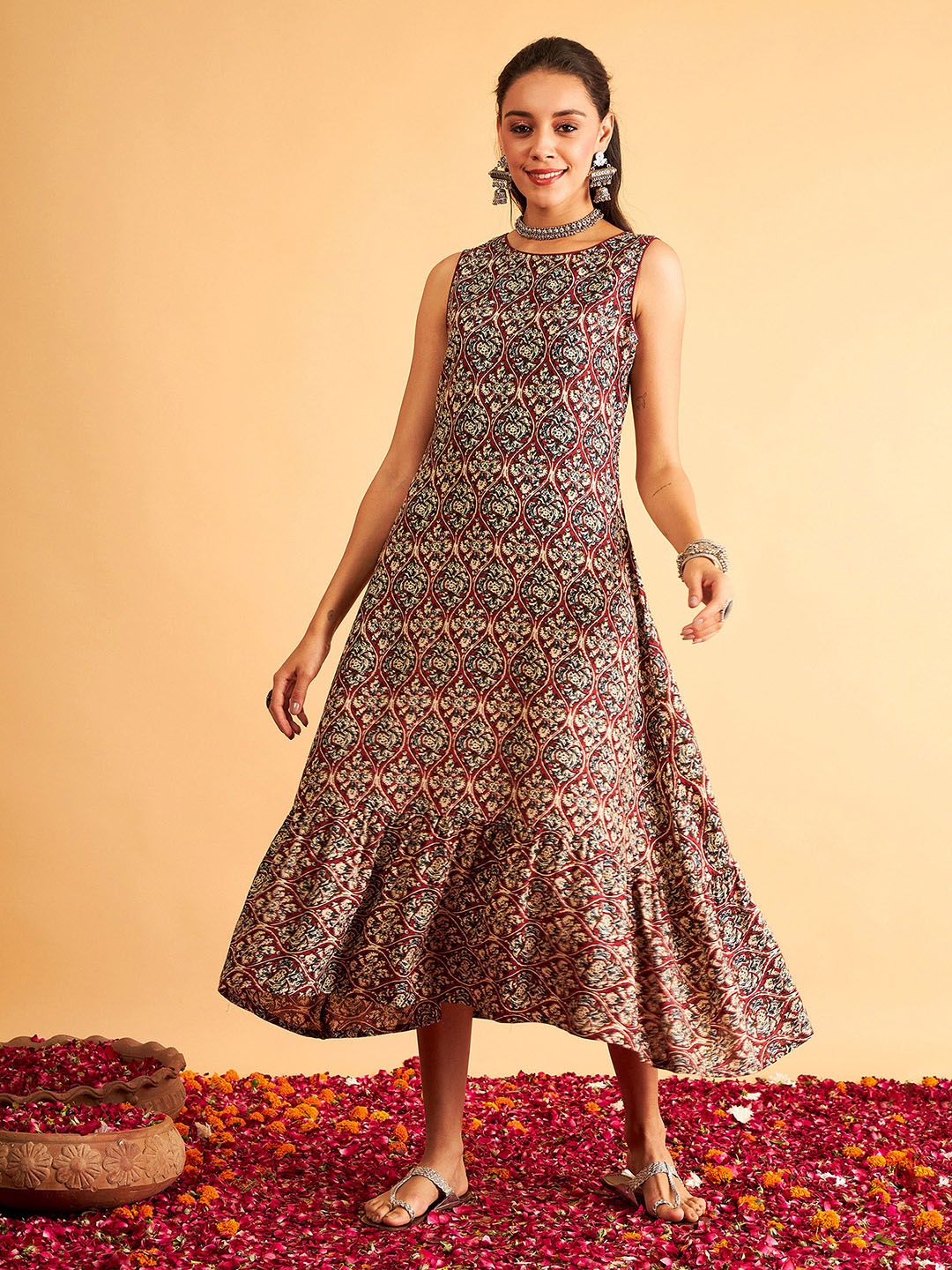 

Shae by SASSAFRAS Women Beige & Maroon Printed A-Line Maxi Dress