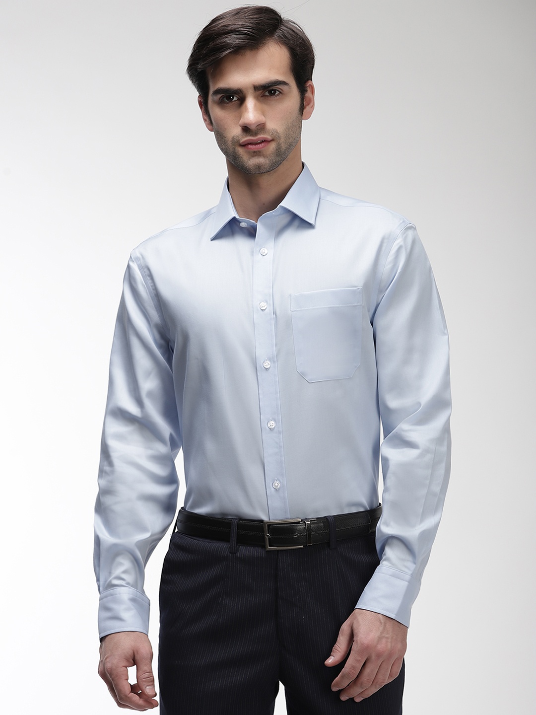 

Marks & Spencer Men Blue Regular Fit Solid Formal Shirt