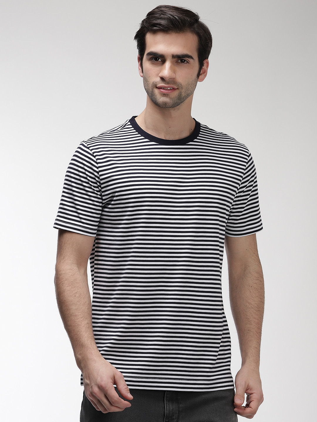 

Marks Spencer Men Navy Blue White Striped Round Neck Pure Cotton T-shirt