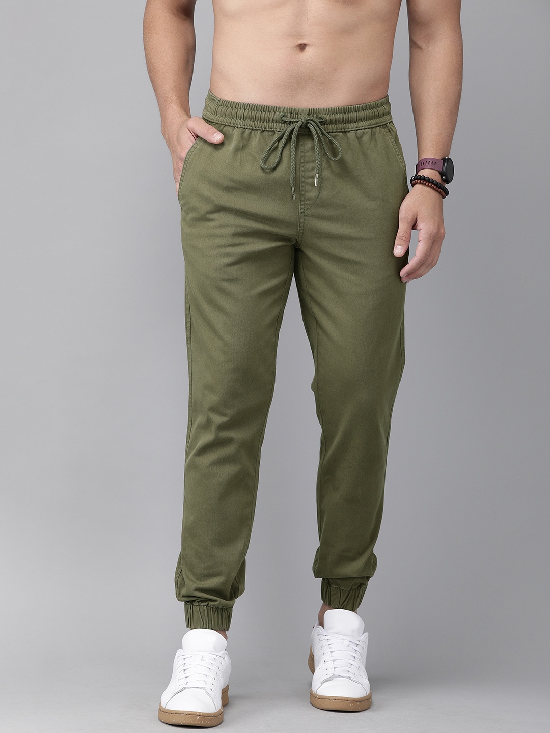 

Roadster Men Olive Green Regular Fit Solid Joggers