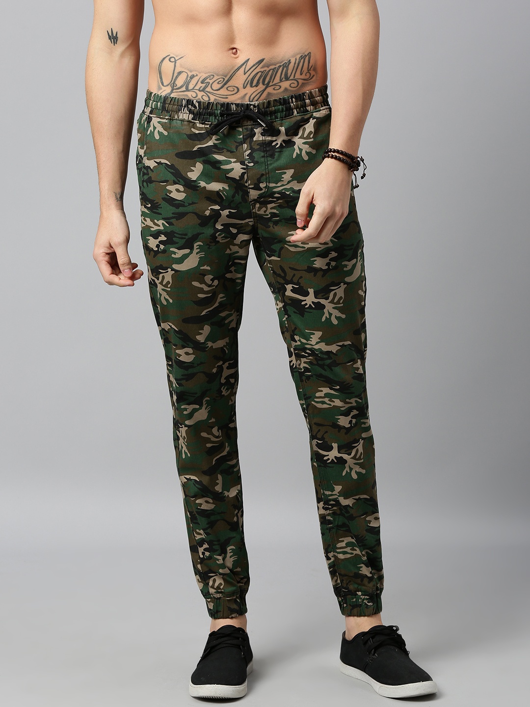 

Roadster Men Olive Green & Beige Regular Fit Camouflage Printed Joggers