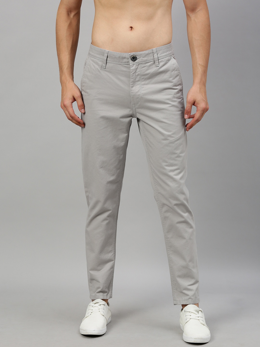 

Roadster Men Grey Pure Cotton RegularChinos