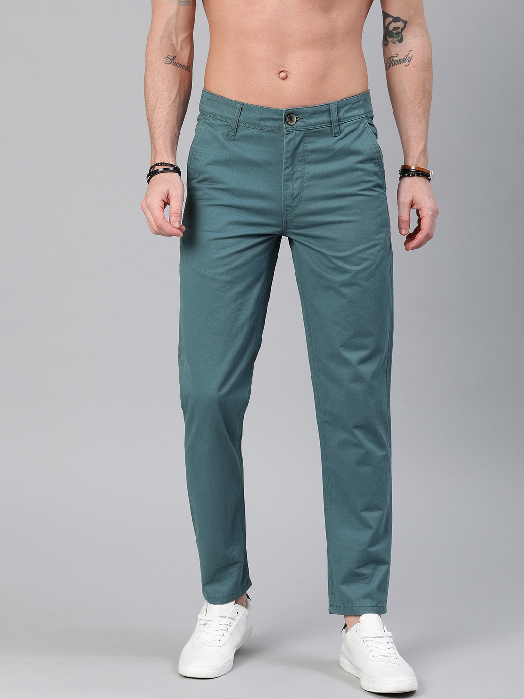 

Roadster Men Teal Blue Slim Fit Solid Chinos