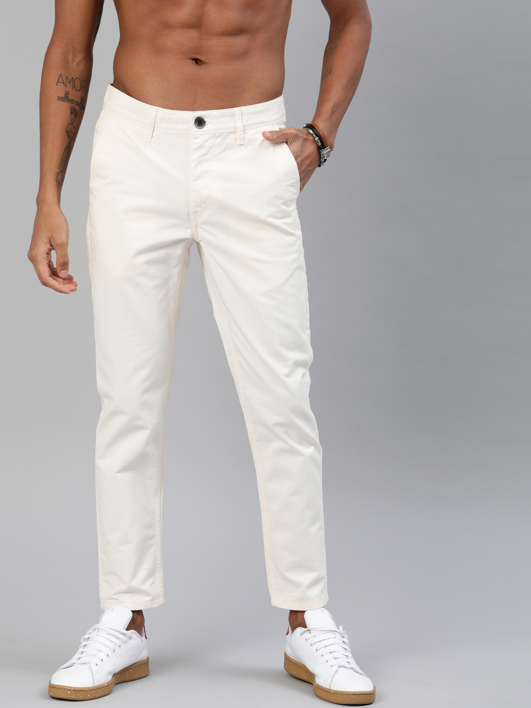 

Roadster Men White Regular Fit Solid Regular Chinos