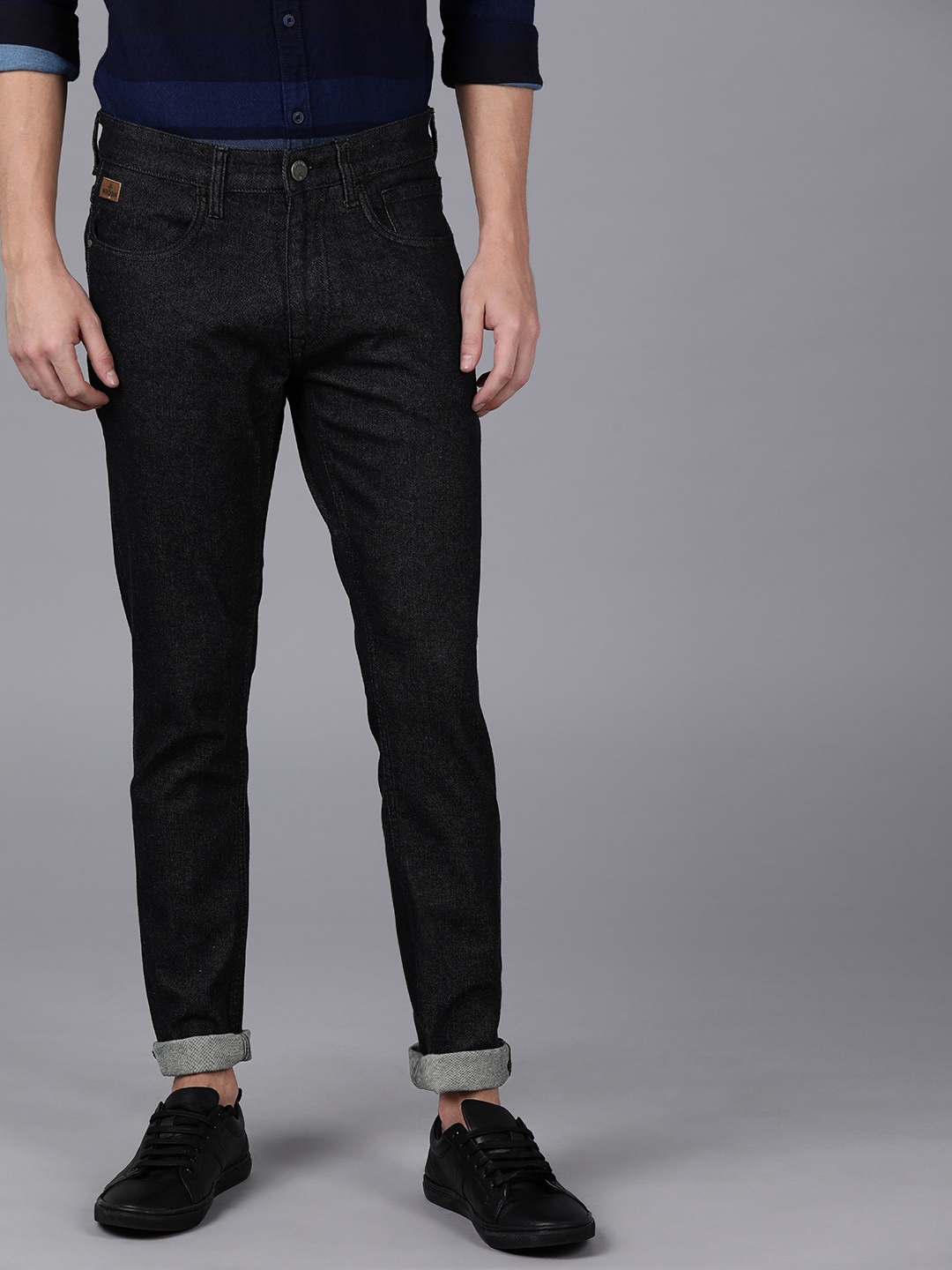 

WROGN Men Black Slim Fit Mid-Rise Clean Look Stretchable Jeans